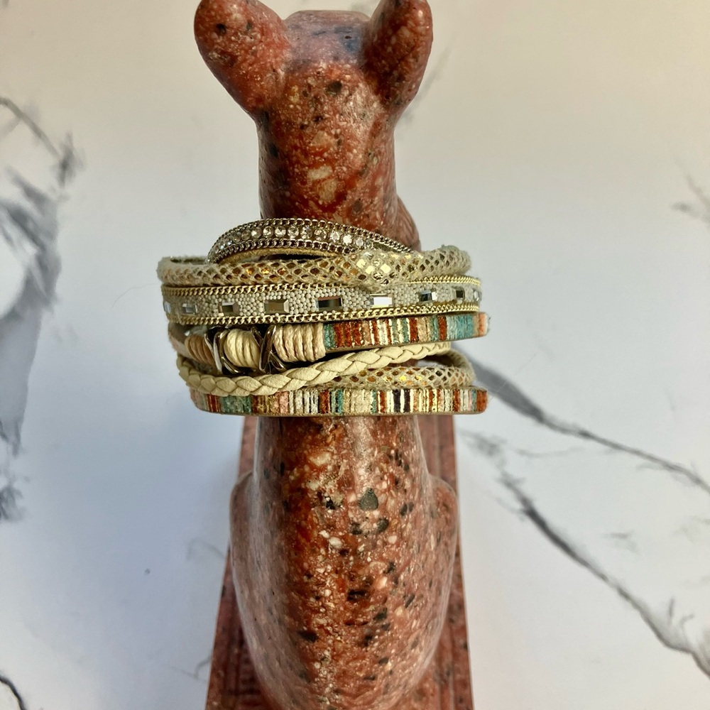 Multicolor Layered Bracelet - Picture 4 of 6